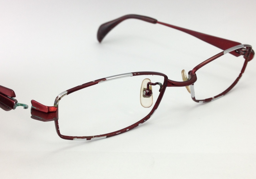 修理前のめがね